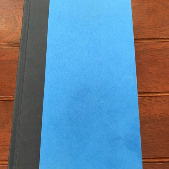 The Lucky One by Nicholas Sparks 2008 - Picture 2 of 2